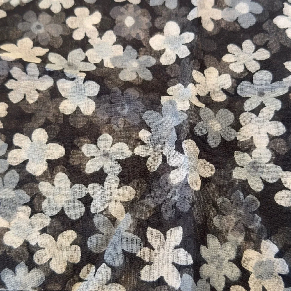 Made in Italy Floral‎ Square Scarf Black Grey White Polyester Neck Hair Scarf